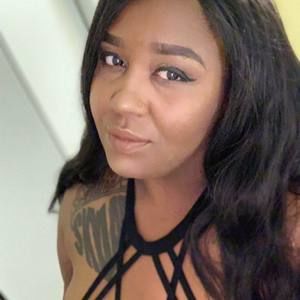 Meet your Posher, Brittney